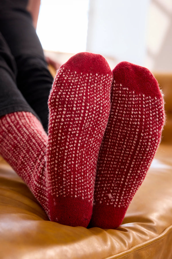 Men's Cashmere & Merino Wool Nordic Birdseye Socks - Red or Camel