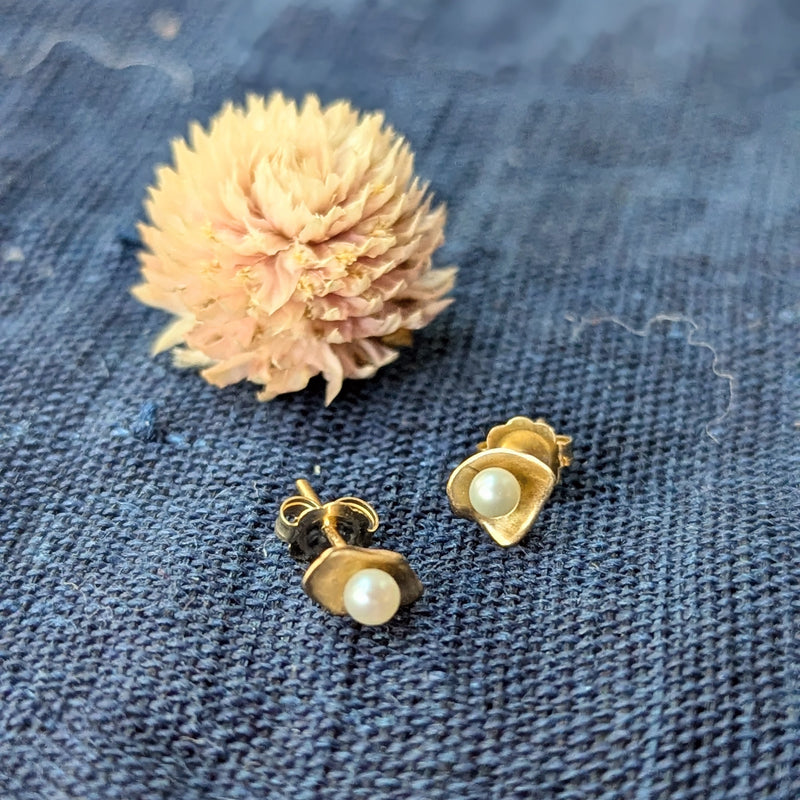 Occasionally Sweet Ayoka Japanese Pearl Petal Studs Earrings handmade hand-carved 14k solid yellow jewelry shop Boston sowa gift store boutique
