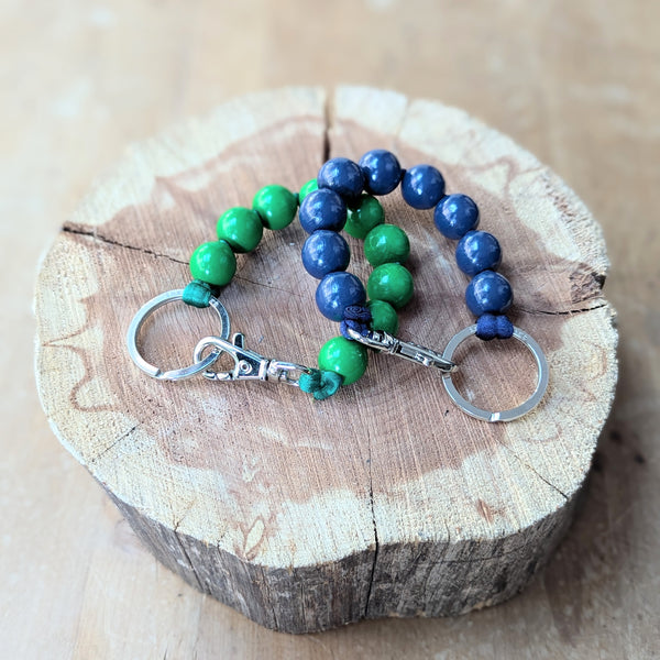 Ina Seifart Big Perlen large wooden beaded colorful Keychain bracelet wristlet fob holder short handmade gift shop sowa boston fashion accessories independent boutique 