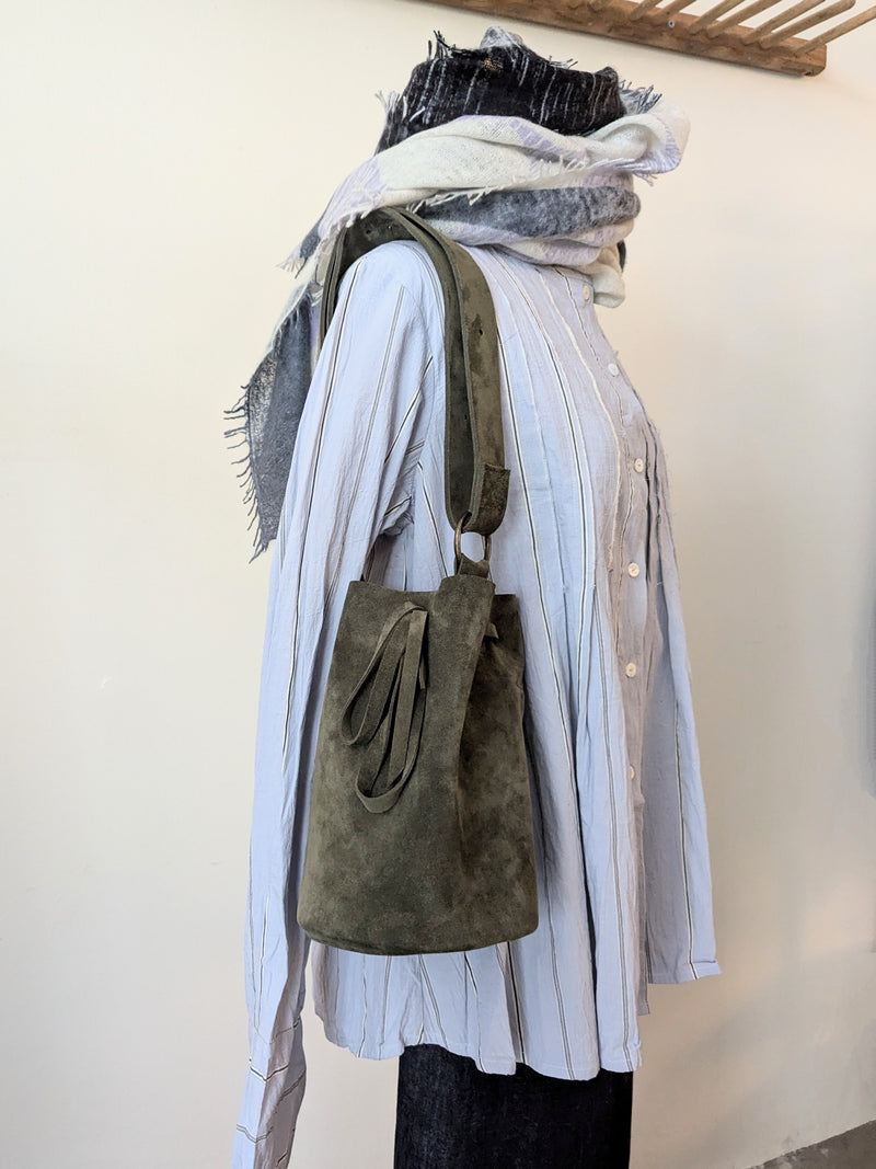 Stitch and Tickle handmade bucket bag made in Boston made in usa leatherwork leathercraft SoWa 