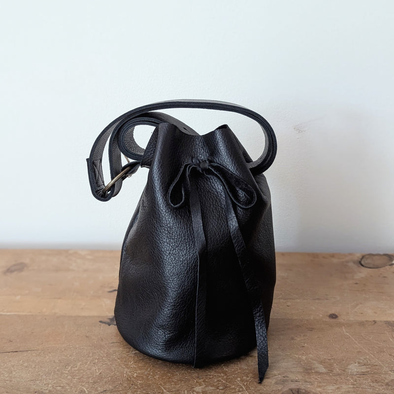 Stitch and Tickle handmade bucket bag made in Boston made in usa leatherwork leathercraft SoWa 