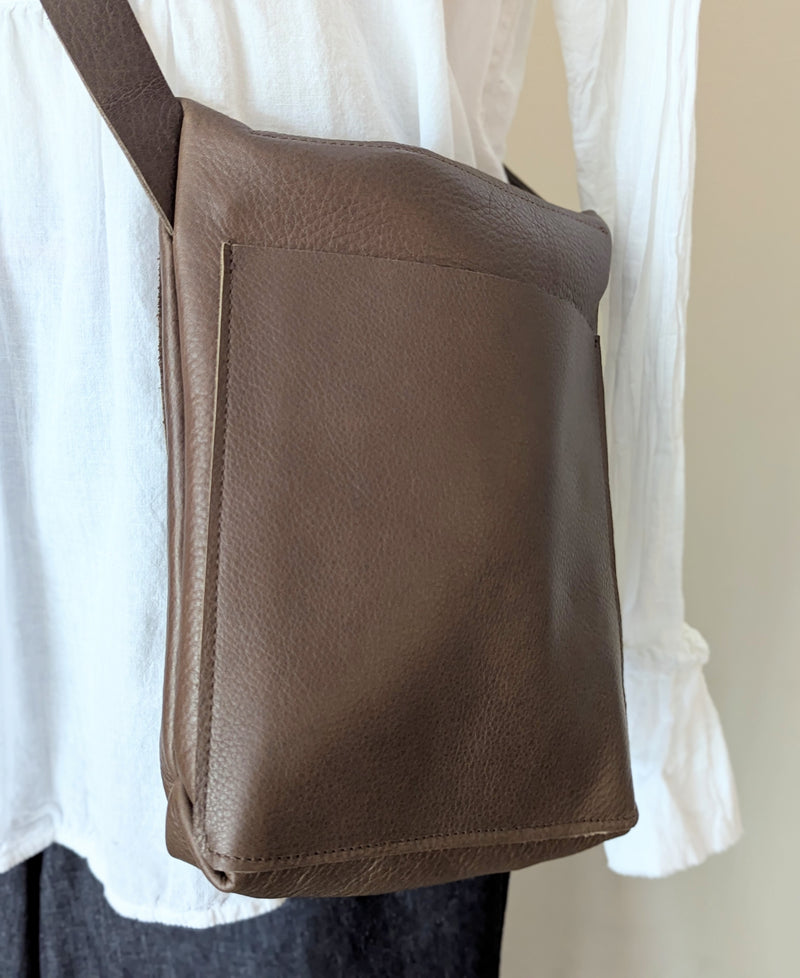 Stitch and Tickle handmade leather bolsa bag made in Boston made in usa leatherwork leathercraft SoWa 