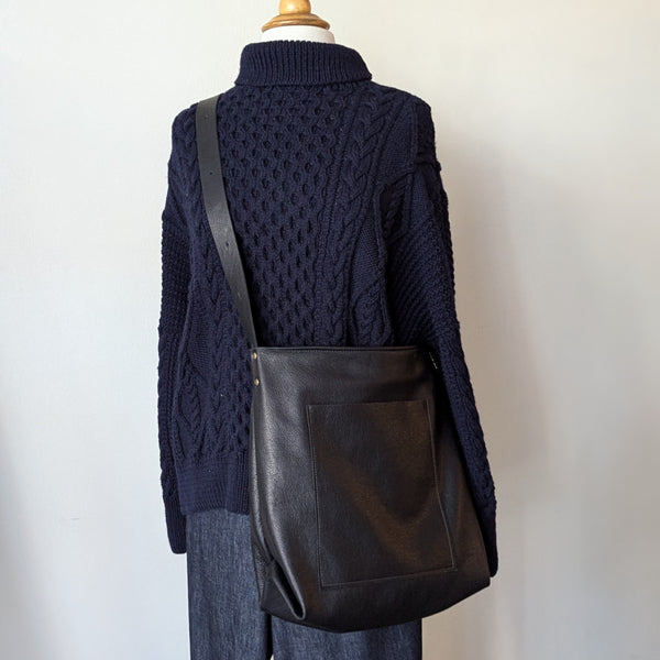 Stitch and Tickle everyday carryall leather tote bag handmade boston gift shop sowa independent boutique