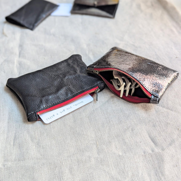 small leather metallic pouches travel wallet cardholder coinpurse handmade handcrafted leather leatherwork gift shop sowa boston 