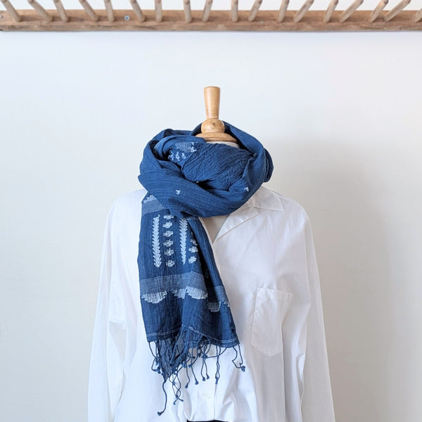 Auntie Oti Indian Khadi jamdani handmade woven indigo muslin cotton scarf shop Boston sowa boutique gift store handmade