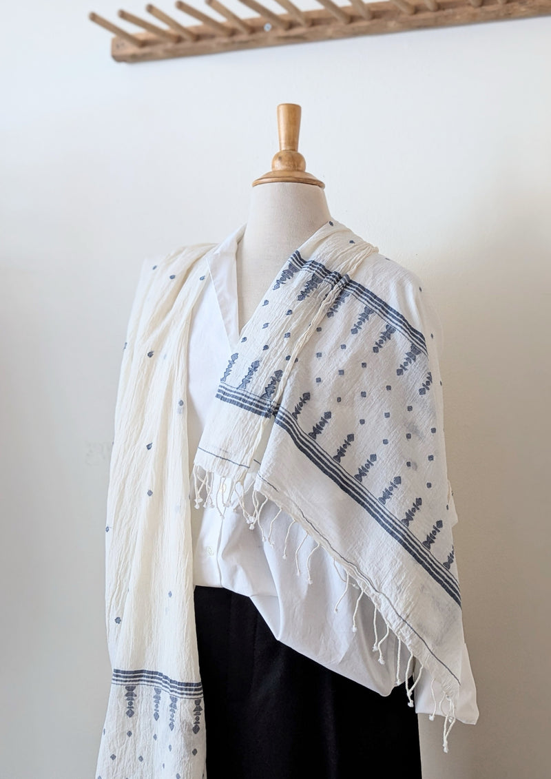 Auntie Oti Indian Khadi jamdani handmade woven indigo muslin cotton scarf shop Boston sowa boutique gift store handmade