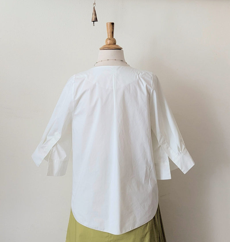 Half-Sleeve V Neck Cotton Blouse Susanne Bommer poplin top shirt boutique small business gift shop sowa boston 